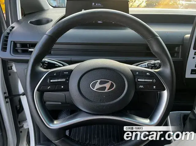 Hyundai Staria 2024 — Фото 7/19