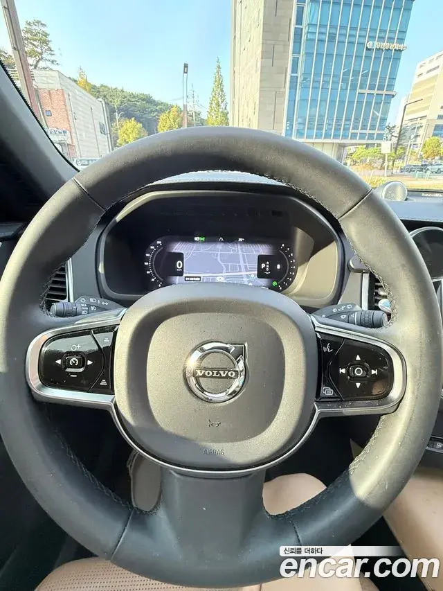 Volvo XC90 2023 — Фото 5/7