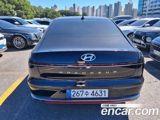 Hyundai Grandeur 2023 — Фото 2/18