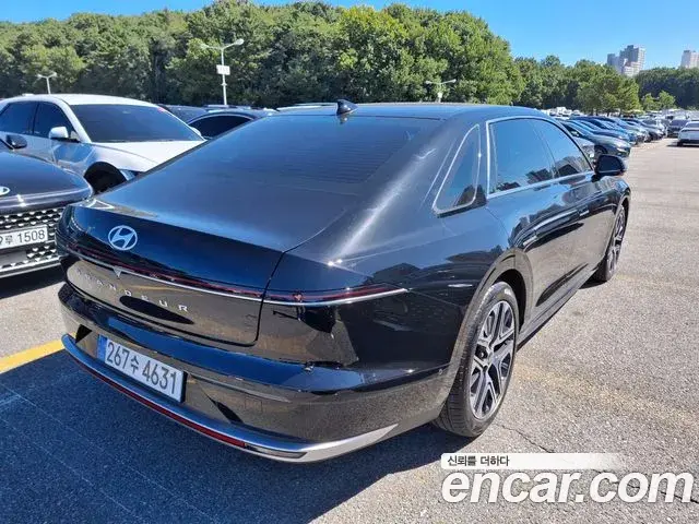 Hyundai Grandeur 2023 — Фото 3/18