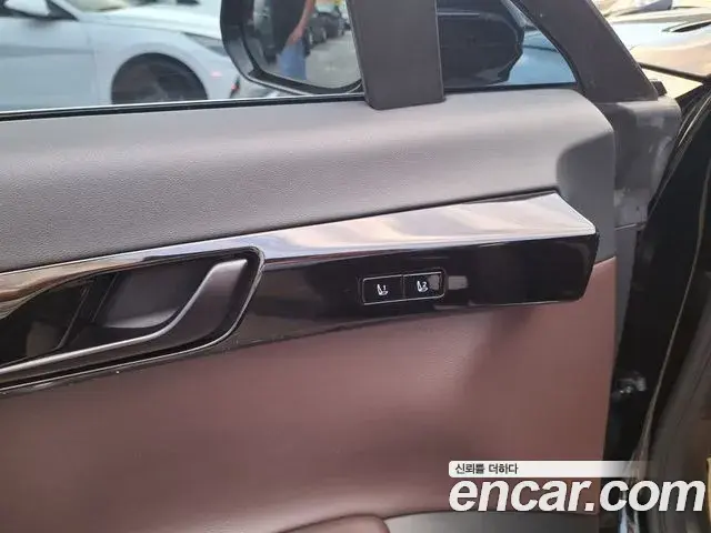 Hyundai Grandeur 2023 — Фото 8/18
