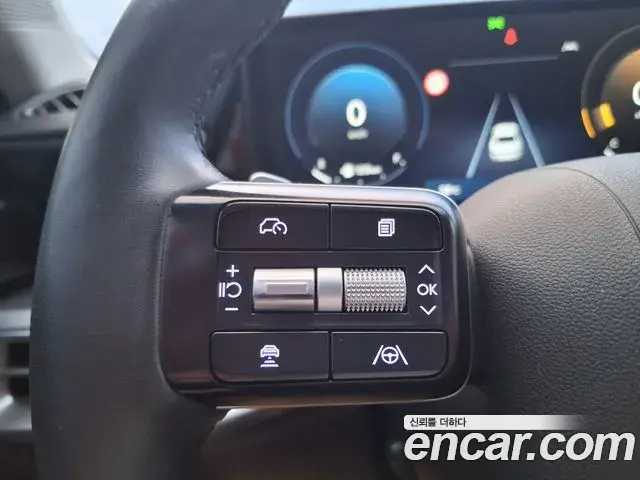 Hyundai Grandeur 2023 — Фото 17/18