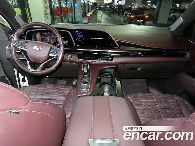 Cadillac Escalade 2023 — ფოტო 10/19