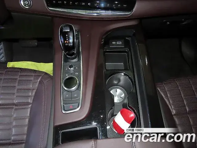 Cadillac Escalade 2023 — ფოტო 5/19