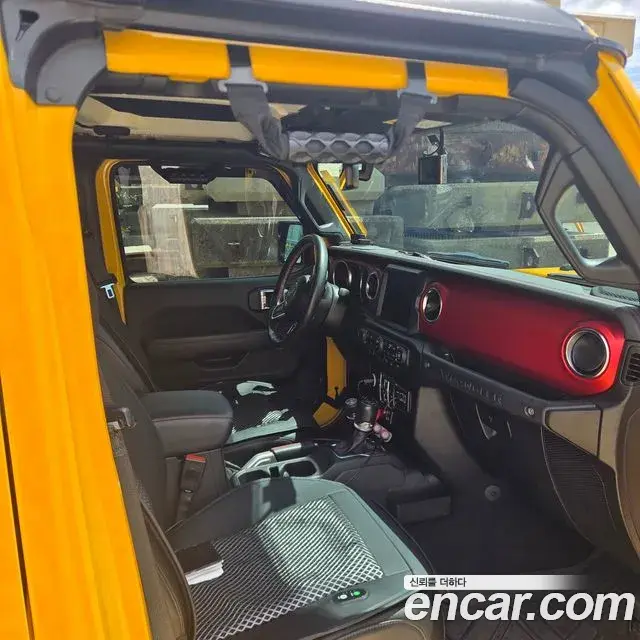Jeep Wrangler 2021 — Фото 12/15
