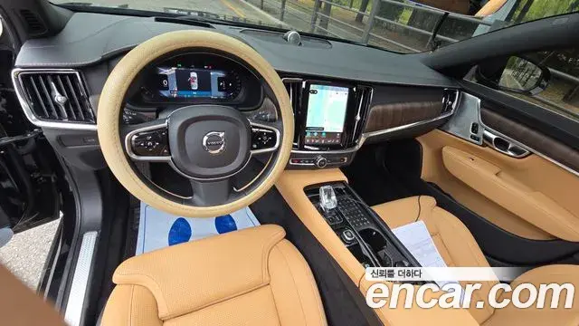 Volvo S90 2022 — Фото 10/20