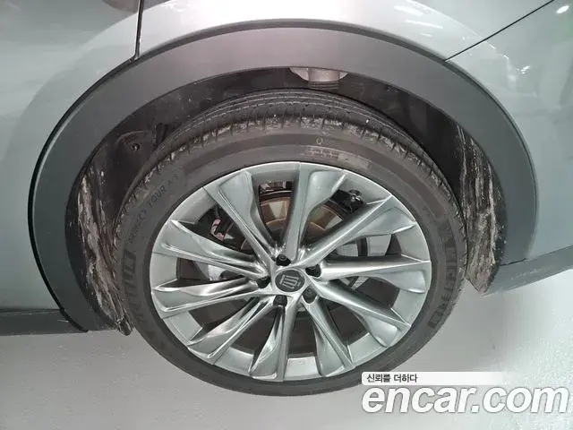 Toyota Crown Crossover 2024 — ფოტო 6/10