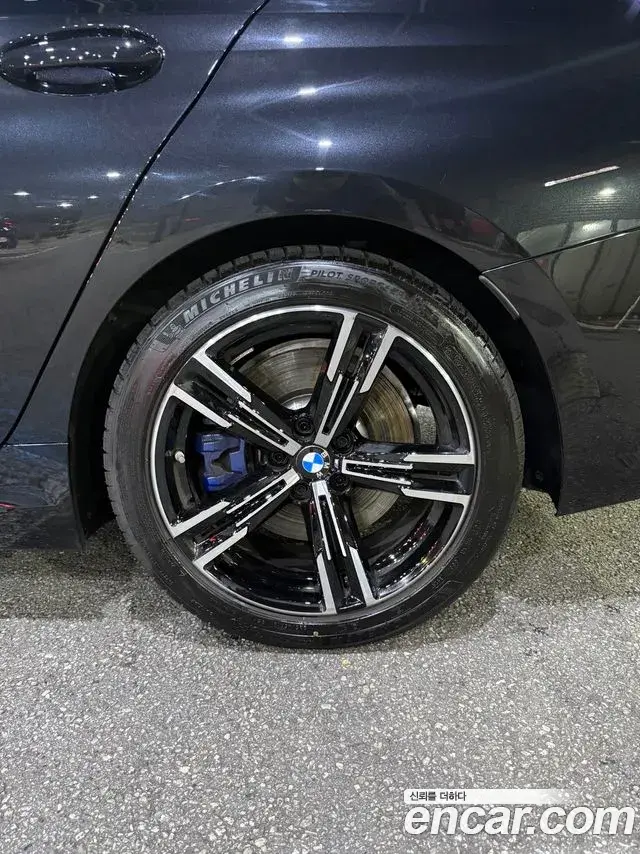BMW 3 Series 2026 — Photo 18/19