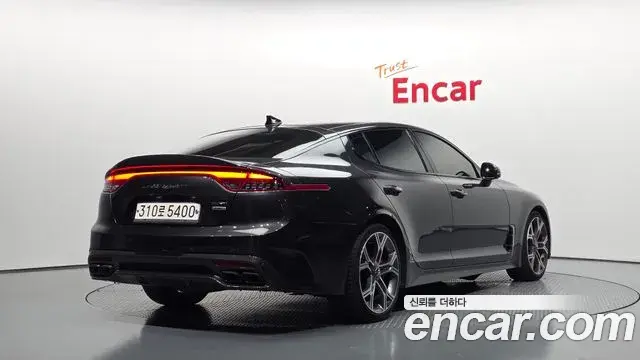Kia Stinger 2019 — Photo 2/20