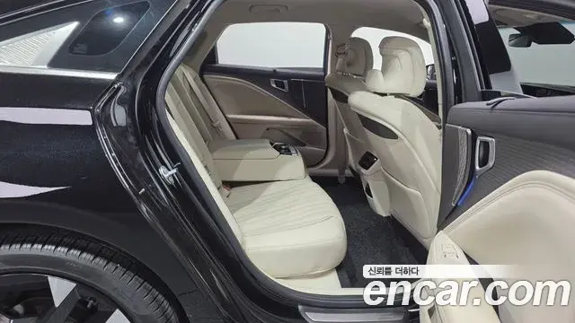 Kia K8 2024 — Photo 11/20