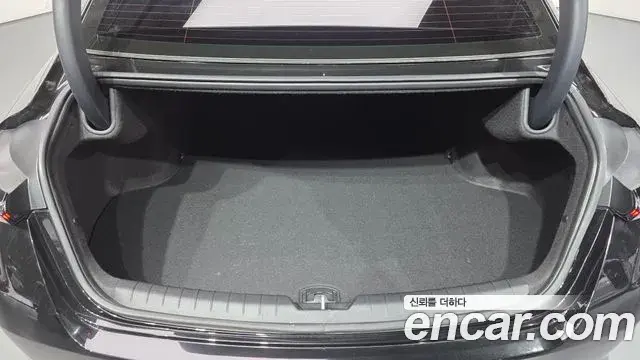 Kia K8 2024 — Photo 18/20