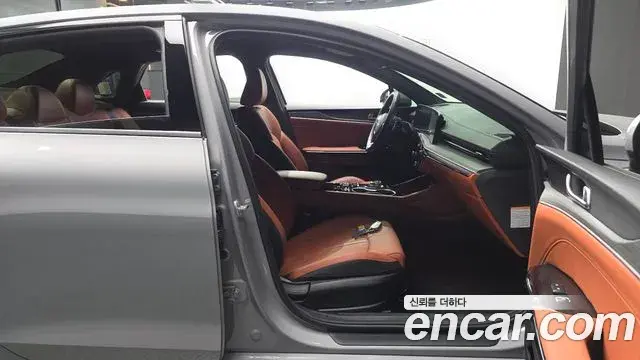 Kia K5 2025 — Şəkil 21/32