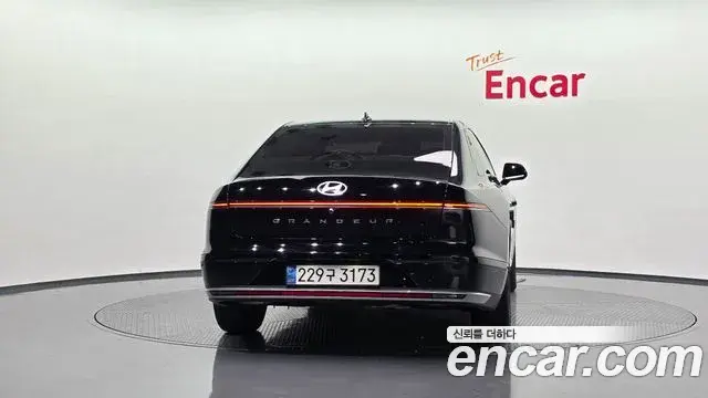 Hyundai Grandeur 2023 — Фото 4/20