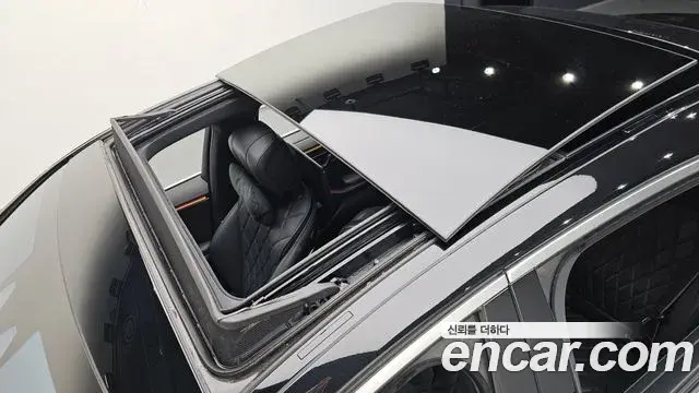 Mercedes-Benz S-Class 2022 — Photo 22/35