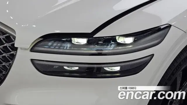 Genesis GV70 2024 — ფოტო 24/39
