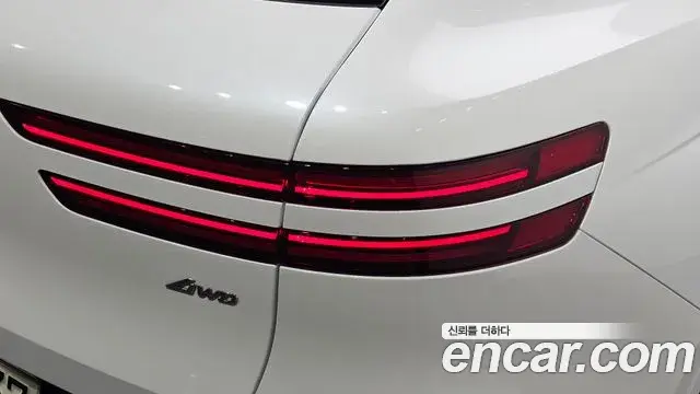 Genesis GV70 2024 — ფოტო 23/39