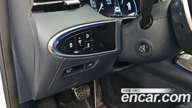Genesis GV70 2024 — ფოტო 13/39