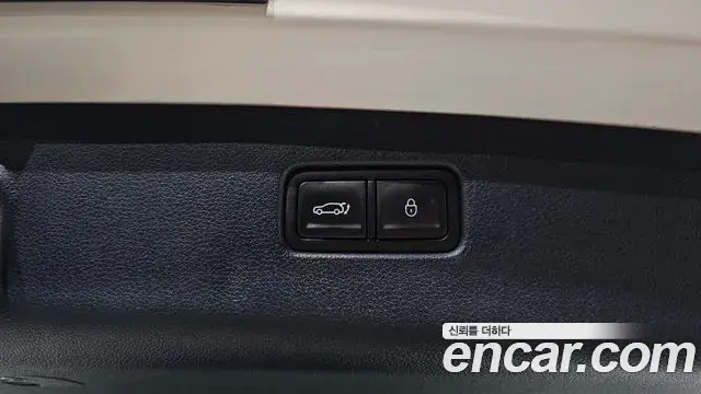Genesis GV70 2024 — ფოტო 36/39