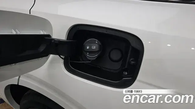Genesis GV70 2024 — ფოტო 32/39