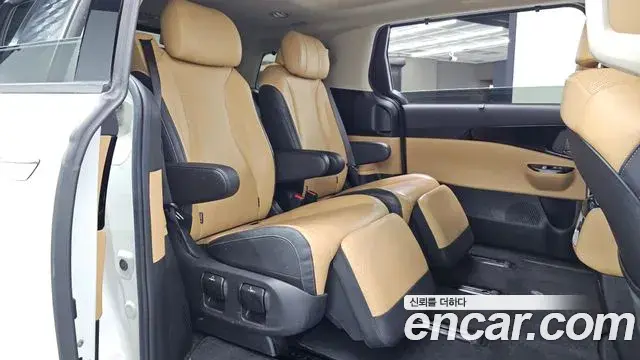 Kia Carnival 2020 — Photo 11/20