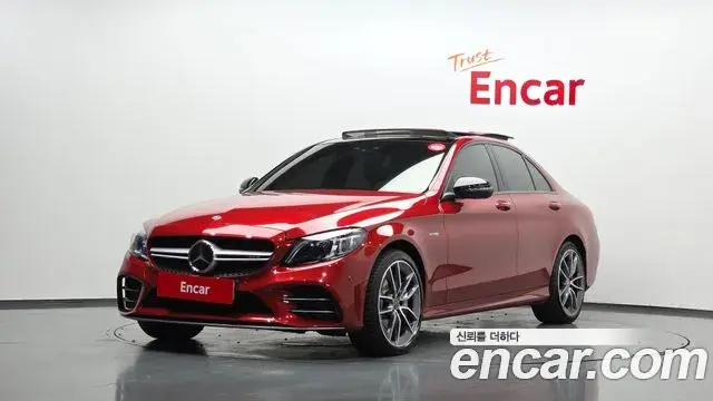 Mercedes-Benz C-Class 2019 — Photo 1/20