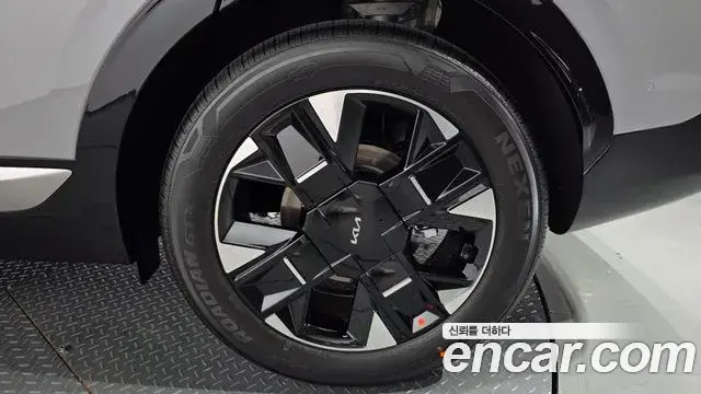 Kia Sportage 2026 — ფოტო 1/33