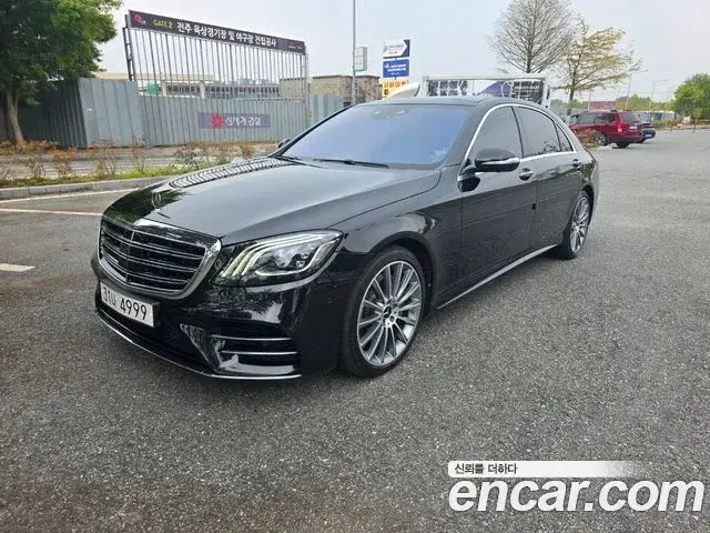 Mercedes-Benz S-Class 2018 — Фото 1/16