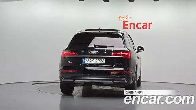 Audi Q5 2021 — Фото 4/20