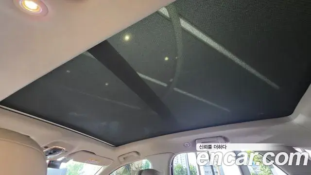 Bentley Bentayga 2024 — Şəkil 12/18