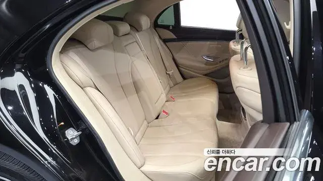 Mercedes-Benz S-Class 2020 — Фото 11/20