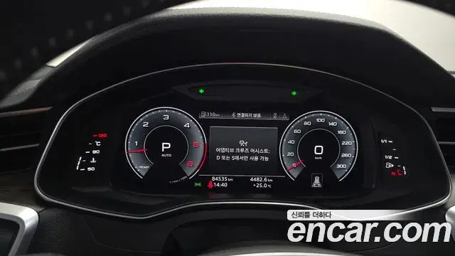 Audi A7 2020 — Фото 8/20