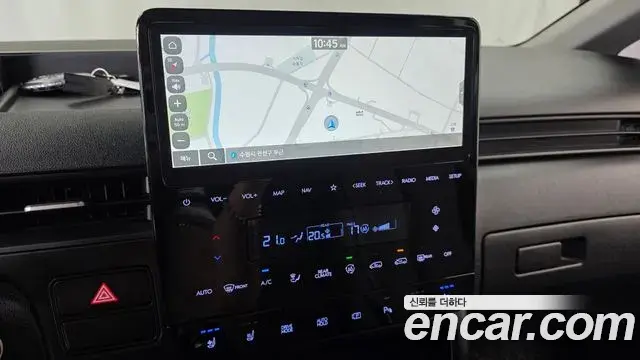 Hyundai Staria 2025 — ფოტო 13/20