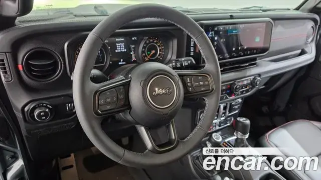 Jeep Wrangler 2025 — Фото 12/20