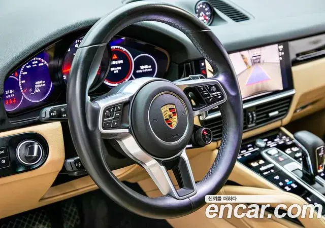 Porsche Cayenne 2023 — Фото 12/20