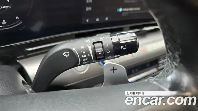Hyundai Kona 2023 — Фото 19/20