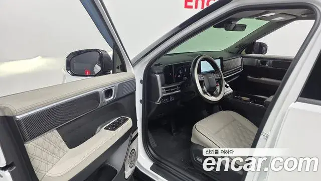 Hyundai Santa Fe 2025 — Фото 10/20