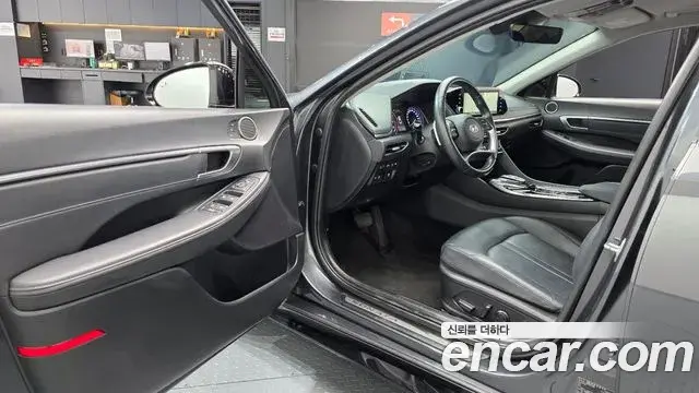 Hyundai Sonata 2022 — Фото 10/20