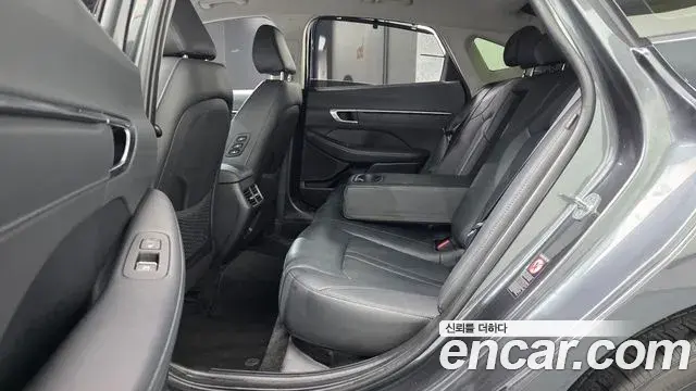 Hyundai Sonata 2022 — Фото 12/20