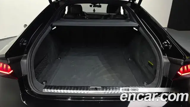 Audi A7 2020 — Фото 20/20