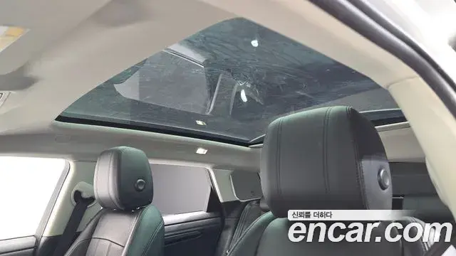 Land Rover Range Rover Evoque 2019 — Фото 16/20