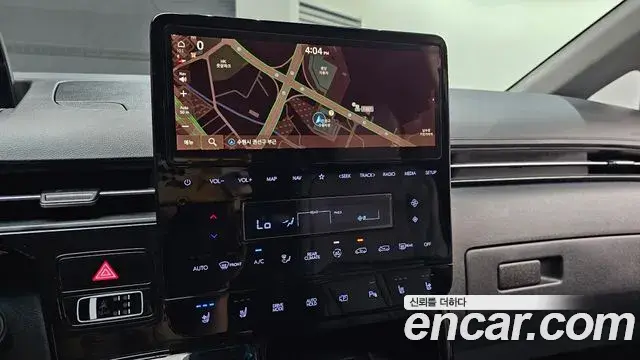 Hyundai Staria 2024 — Photo 14/20
