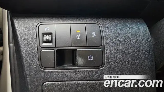 Hyundai Staria 2024 — Photo 17/20