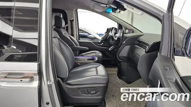 Hyundai Staria 2021 — Photo 11/20