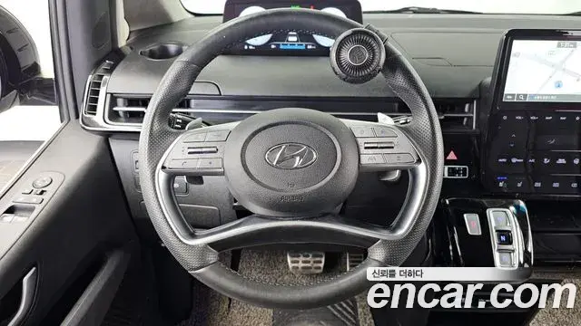 Hyundai Staria 2021 — Photo 13/20