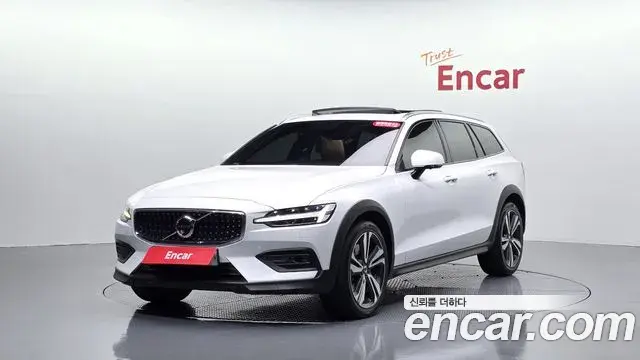 Volvo V60 Cross Country 2019 — Şəkil 10/35