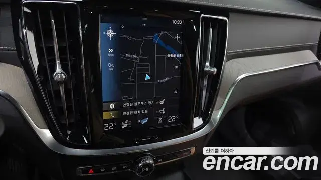 Volvo V60 Cross Country 2019 — Фото 16/20
