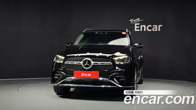 Mercedes-Benz GLE-Class 2023 — Photo 3/20
