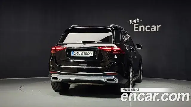Mercedes-Benz GLE-Class 2023 — Photo 4/20