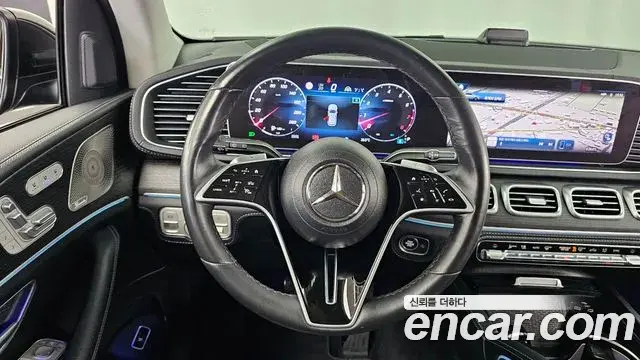 Mercedes-Benz GLE-Class 2023 — Photo 13/20