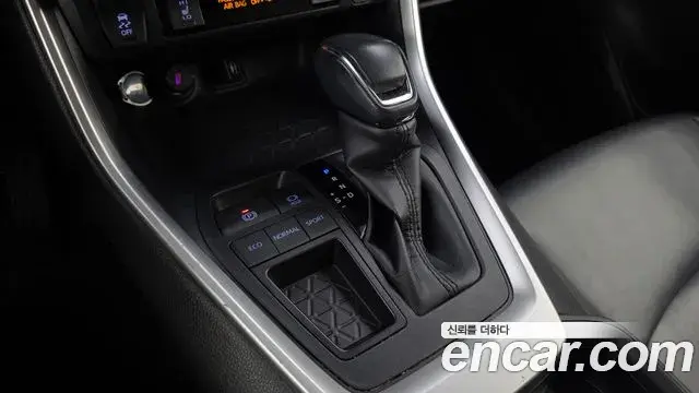 Toyota RAV4 2019 — Photo 20/20